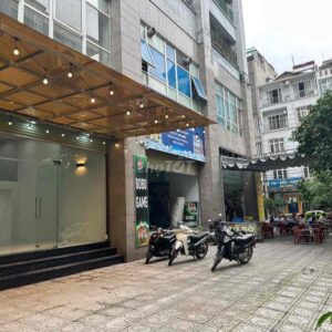 Cần bán chân đế Shop house 90m2 MT 7m tại toà C2 Xuân Đỉnh