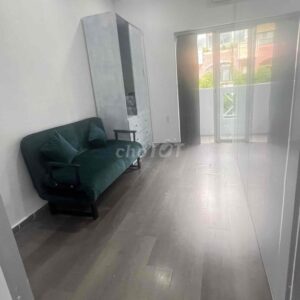 Căn hộ hai phòng ngủ khu chung cư thuận Việt dt 50 m chính chủ cho thu